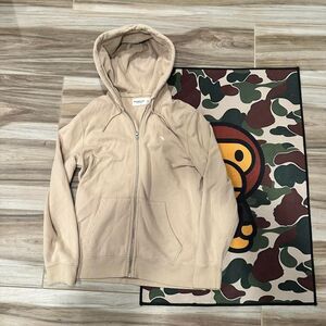 Casual Cream Abercrombie and Fitch Zip Up hoodie